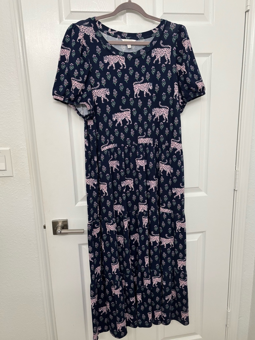 Crown & Ivy Women’s Navy Short-Sleeve Midi Dress with Pink Leopard Print XXL